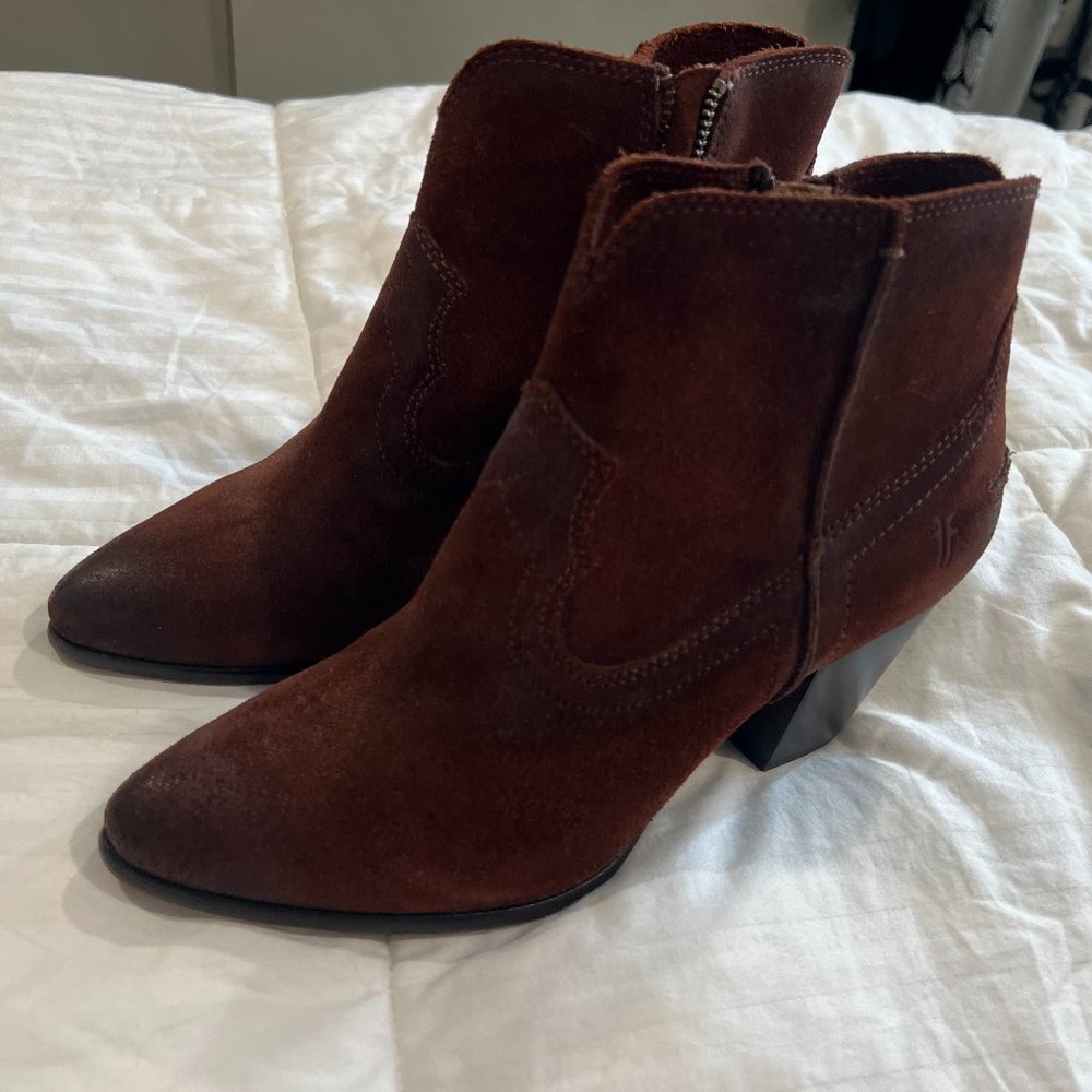 Frye Renee Seam Short - Pre-Loved